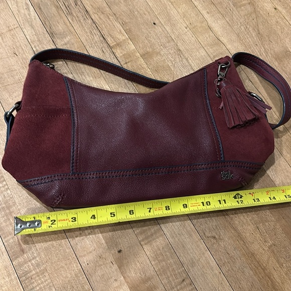 The Sak Maroon Leather and Suede Shoulder Bag - Picture 6 of 8